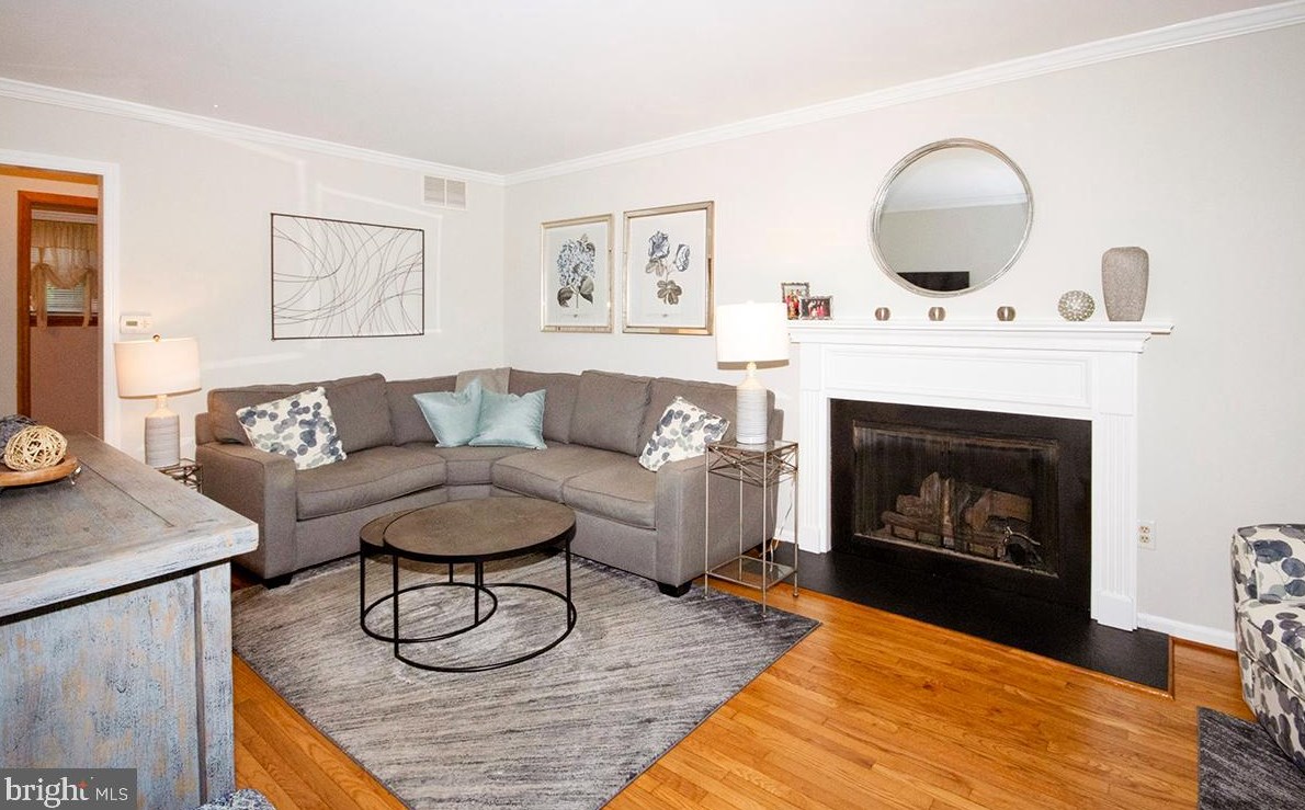 831 Canal St, Blenheim NJ 08012-1033 exterior