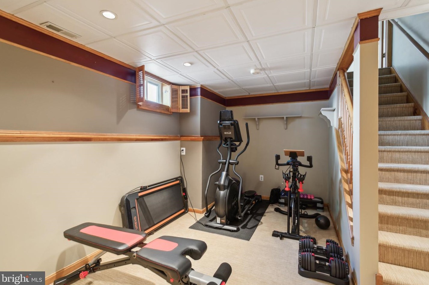 224 Foxboro Dr, Aura NJ 08028-3004 exterior