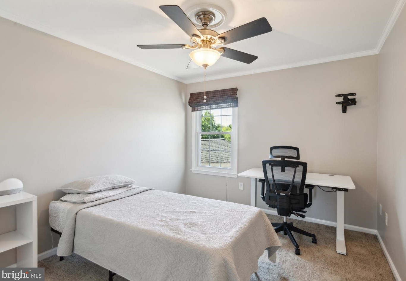 224 Foxboro Dr, Aura NJ 08028-3004 exterior