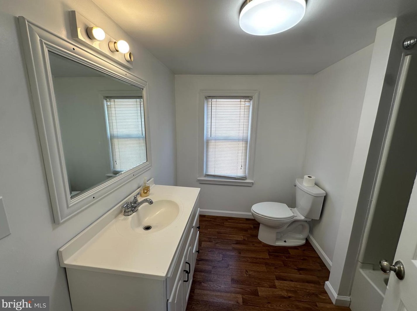 530 Delsea Dr, West Deptford NJ  08093-1225 exterior