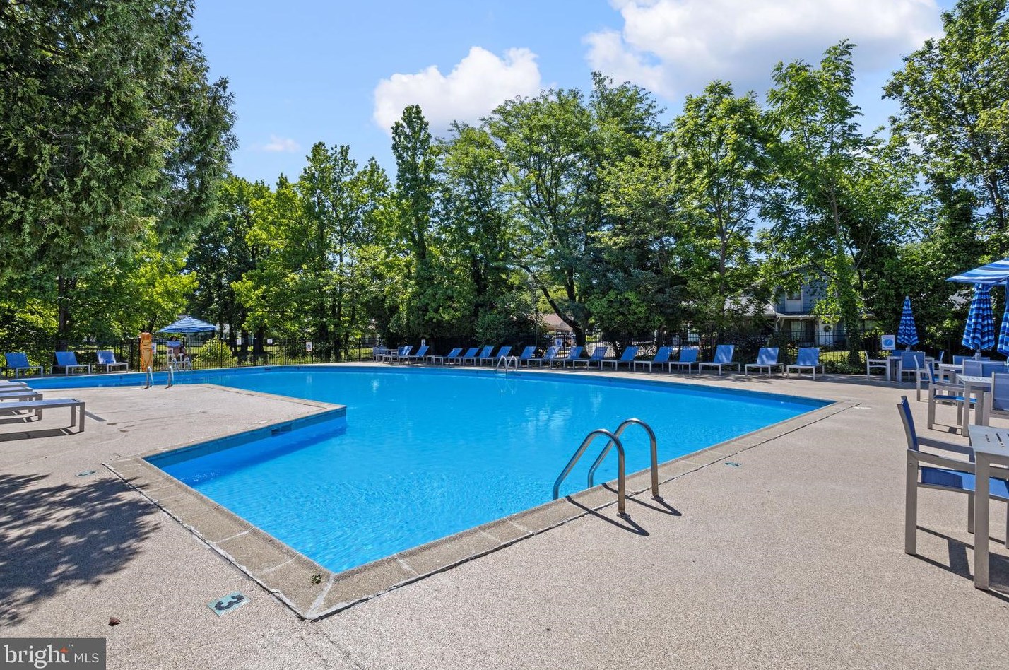 58 Willowwood Ct, West Deptford NJ  exterior