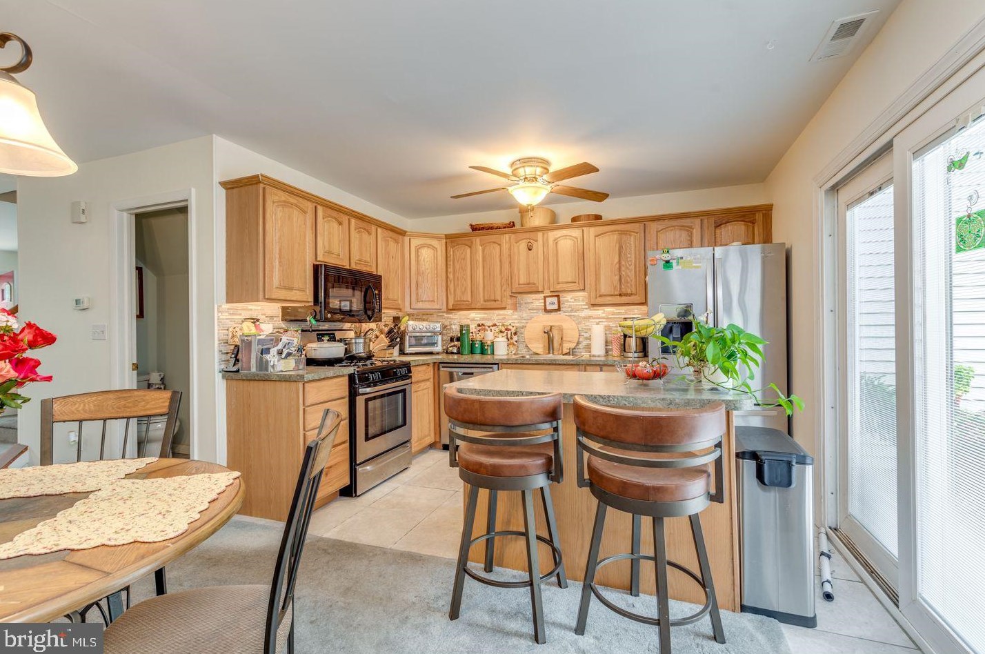 102 Brent Ct, West Deptford NJ  08086-2004 exterior