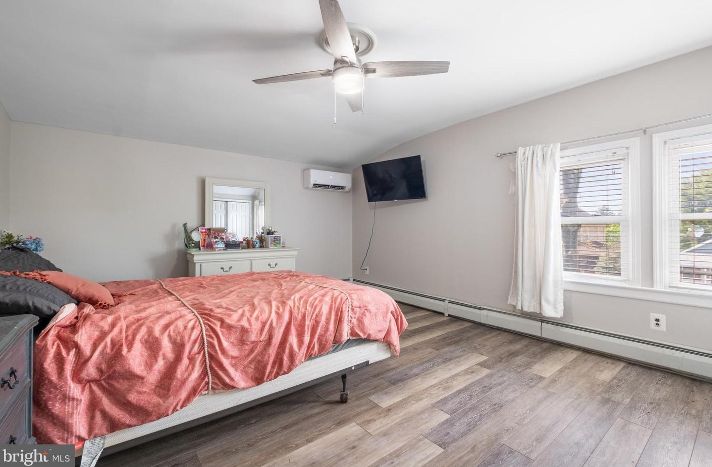 335 Roosevelt Ave, Pitman NJ  08071-1867 exterior