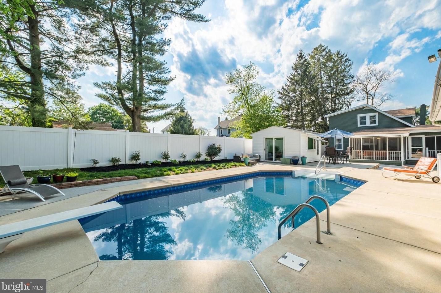 335 Roosevelt Ave, Pitman NJ  08071-1867 exterior
