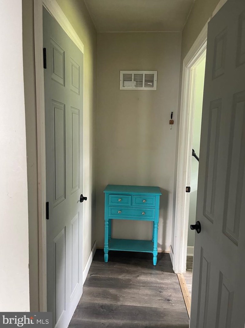 131 Military Dr, West Deptford NJ 08063-1556 exterior