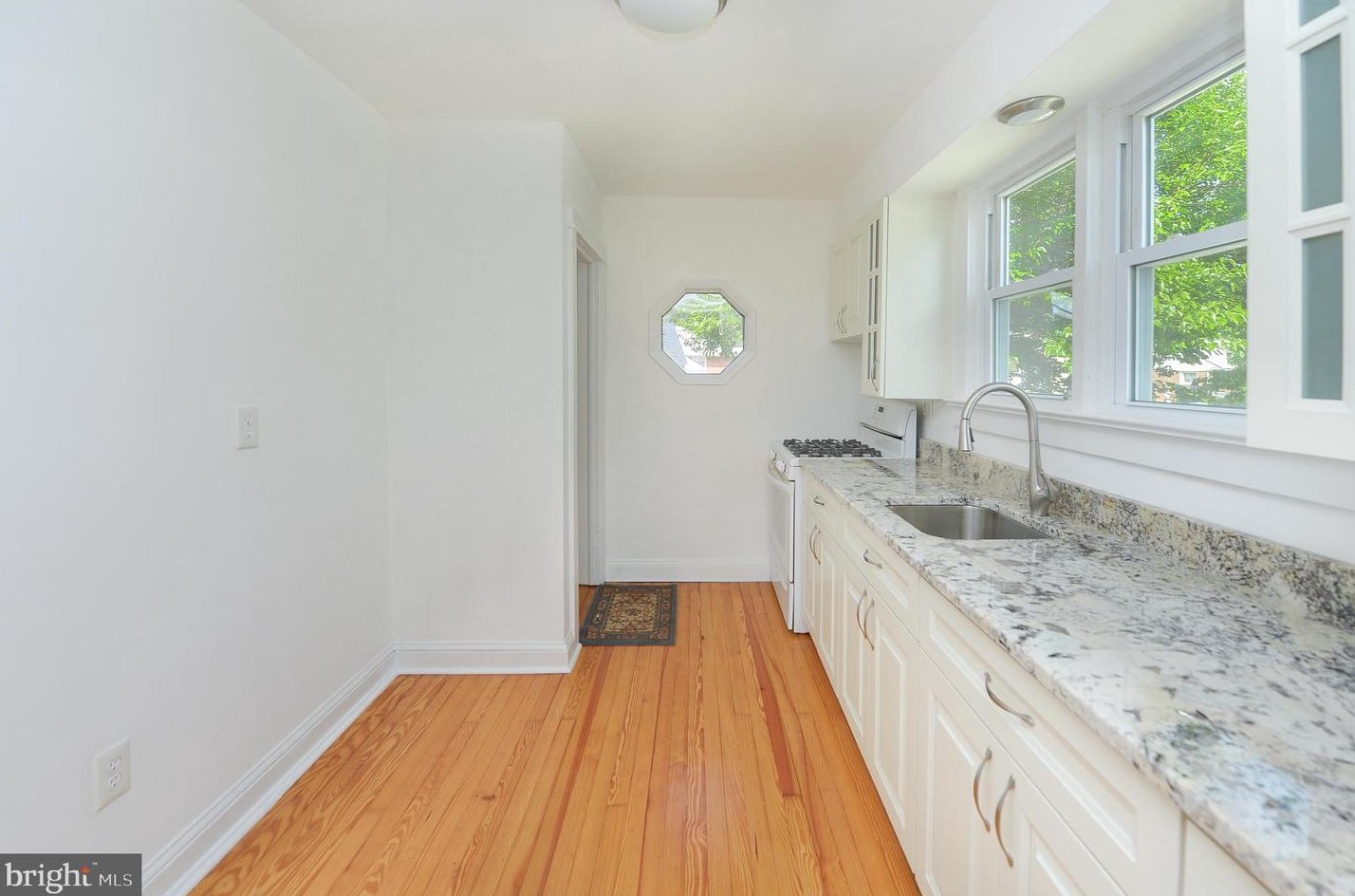 827 Lincoln Ave, Pitman NJ  08071-1972 exterior