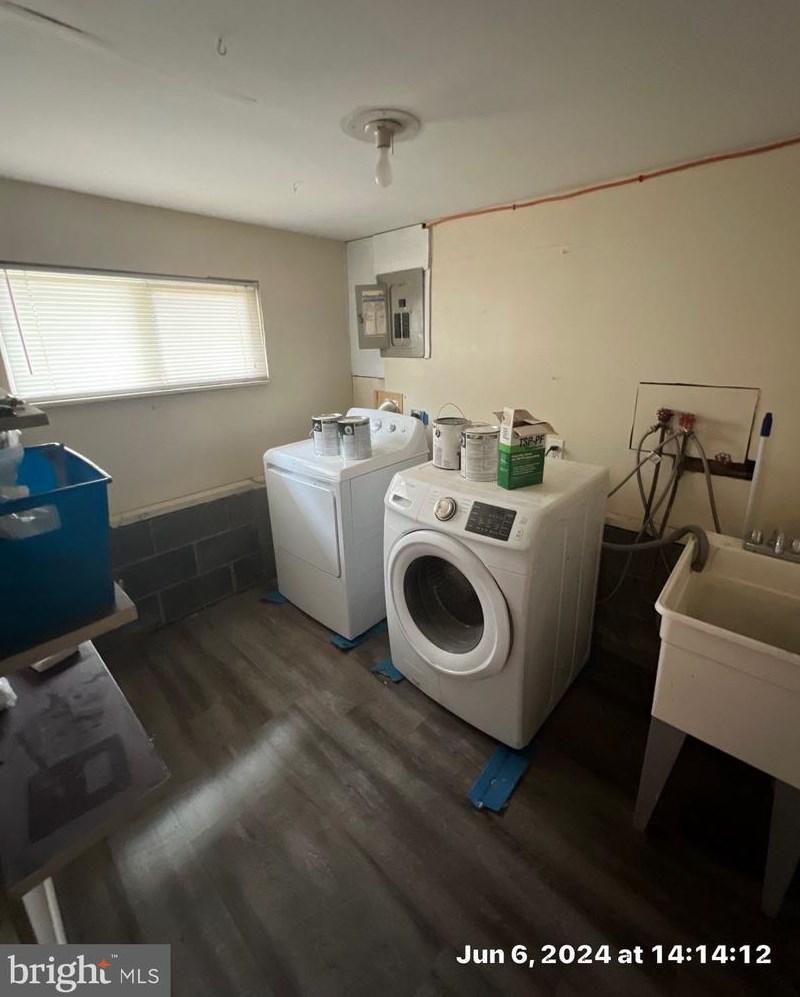 321 Adams St, West Deptford NJ  08066-1303 exterior