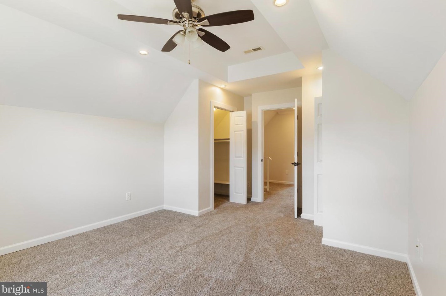 1535 Delsea Dr, West Deptford NJ  08093-1222 exterior