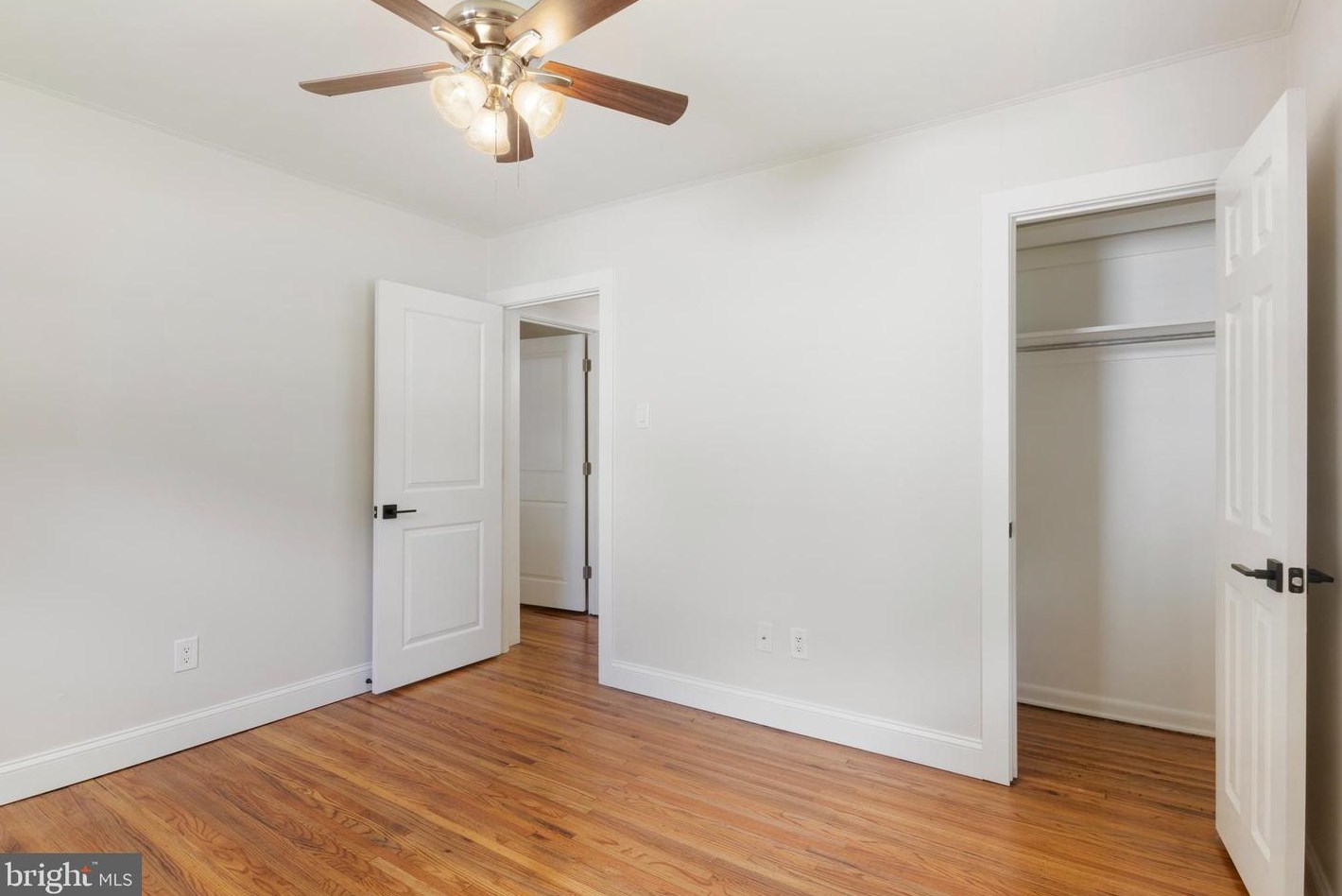 1535 Delsea Dr, West Deptford NJ  08093-1222 exterior
