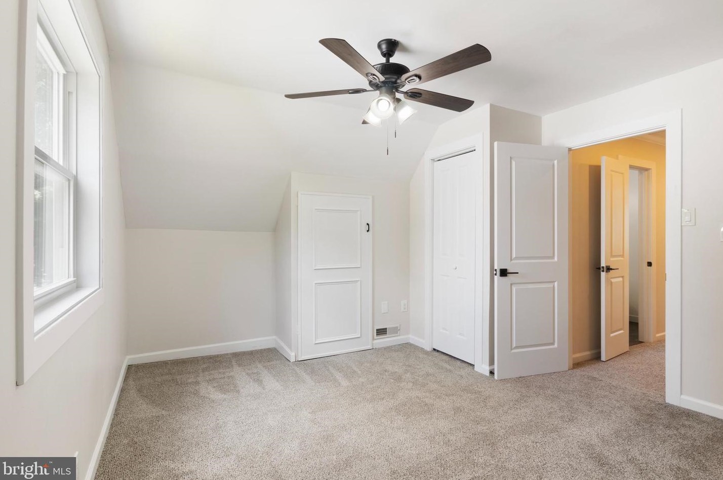 1535 Delsea Dr, West Deptford NJ  08093-1222 exterior