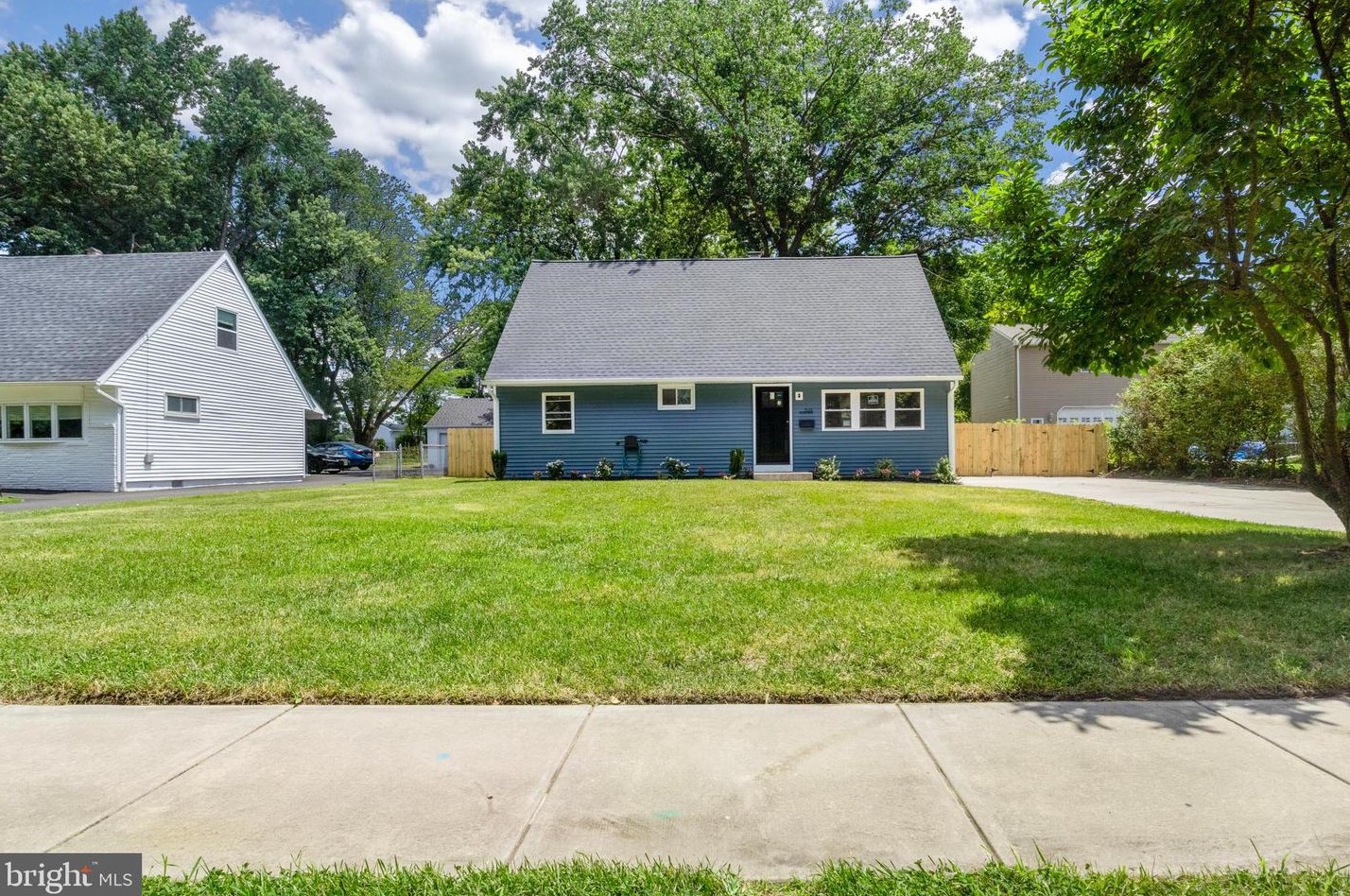 1535 Delsea Dr, West Deptford NJ  08093-1222 exterior