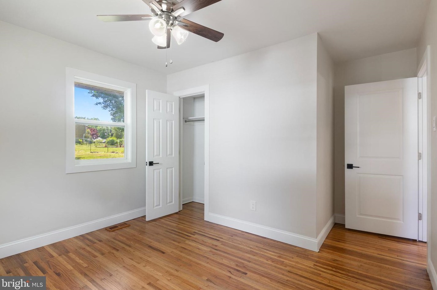 1535 Delsea Dr, West Deptford NJ  08093-1222 exterior