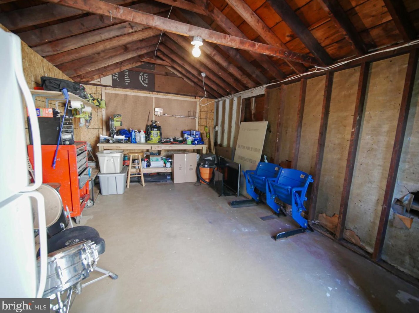 50 Holly Dr, West Deptford NJ  08096-3317 exterior