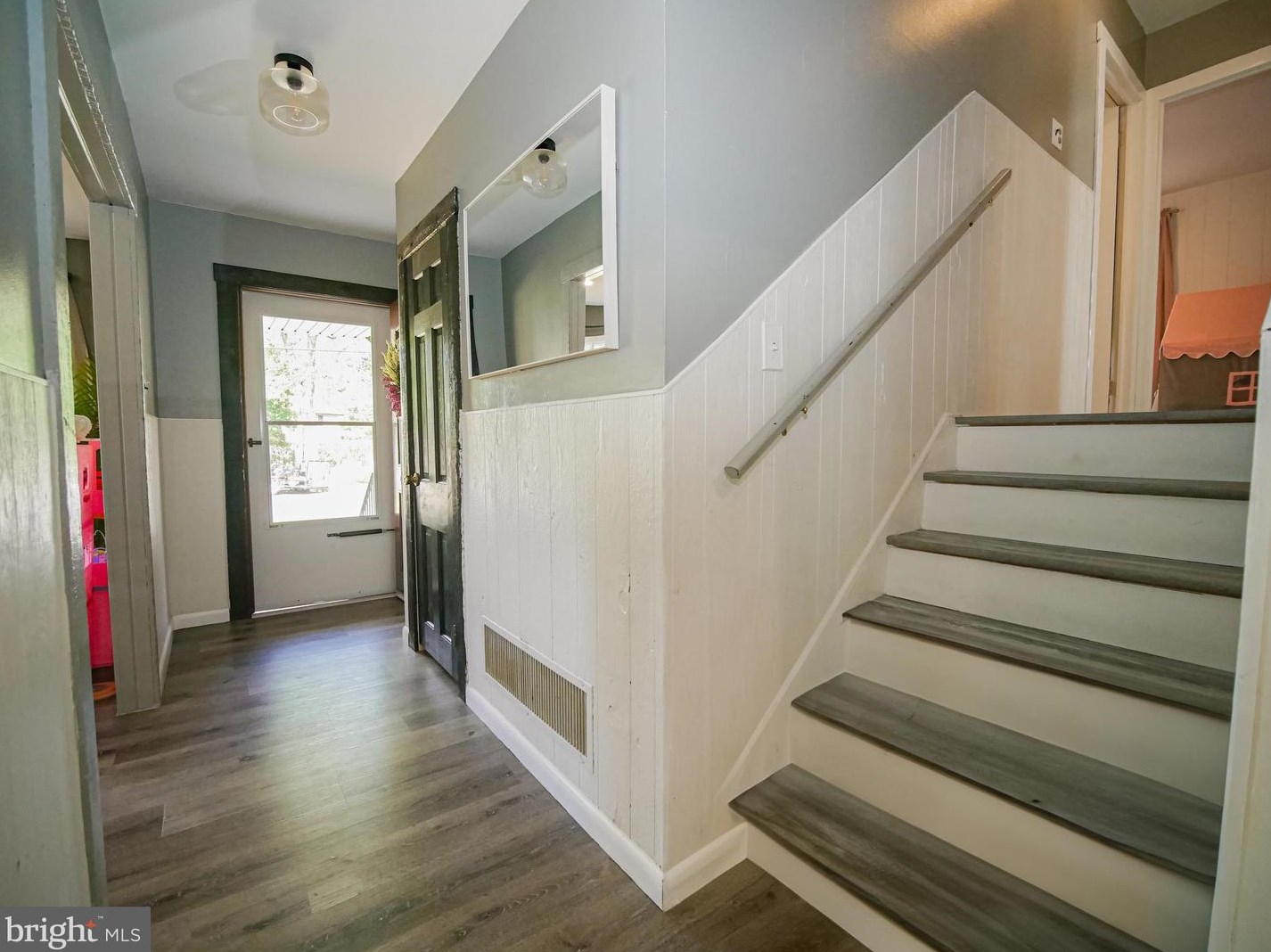 50 Holly Dr, West Deptford NJ  08096-3317 exterior