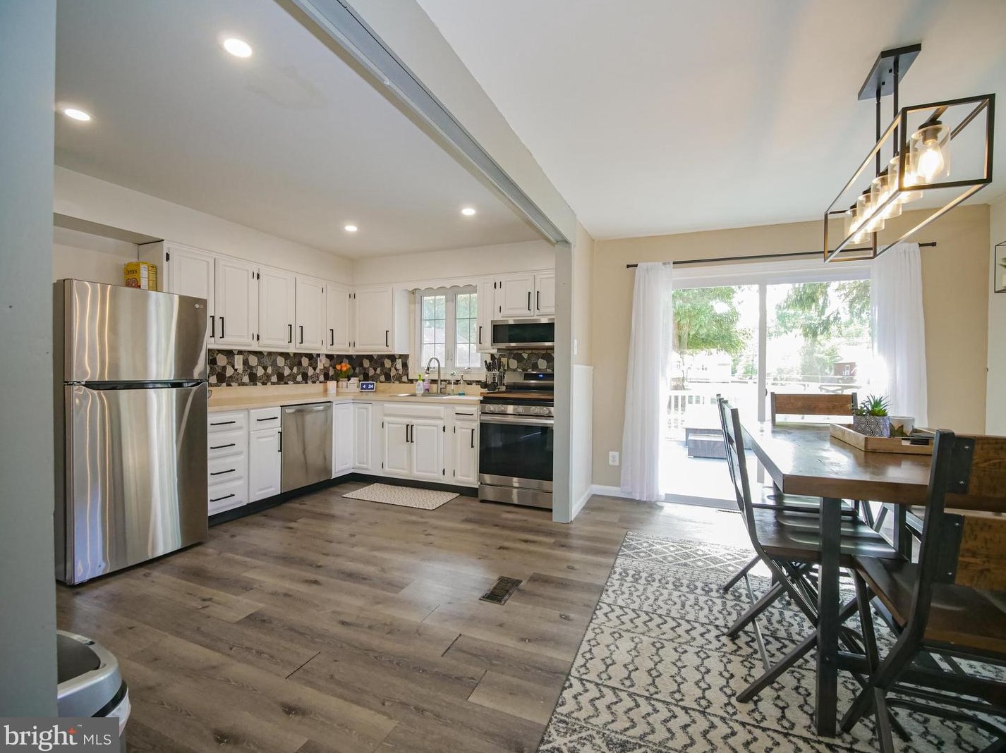 50 Holly Dr, West Deptford NJ  08096-3317 exterior