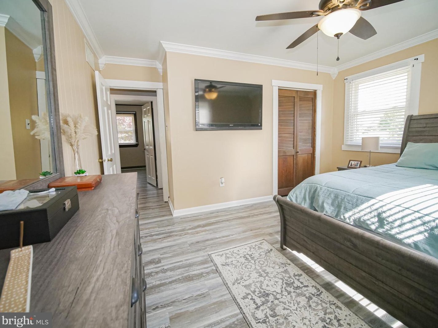 50 Holly Dr, West Deptford NJ  08096-3317 exterior