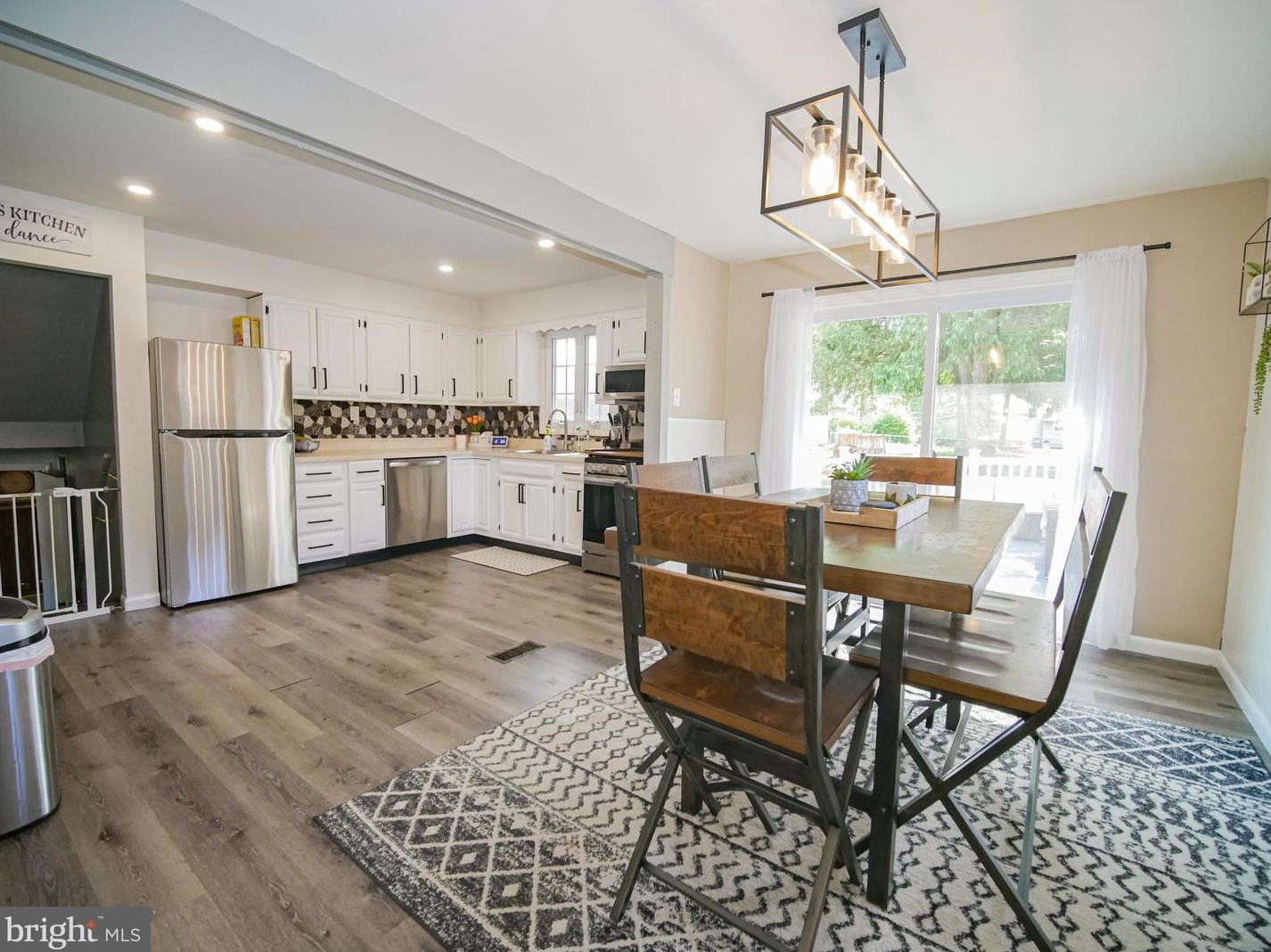 50 Holly Dr, West Deptford NJ  08096-3317 exterior