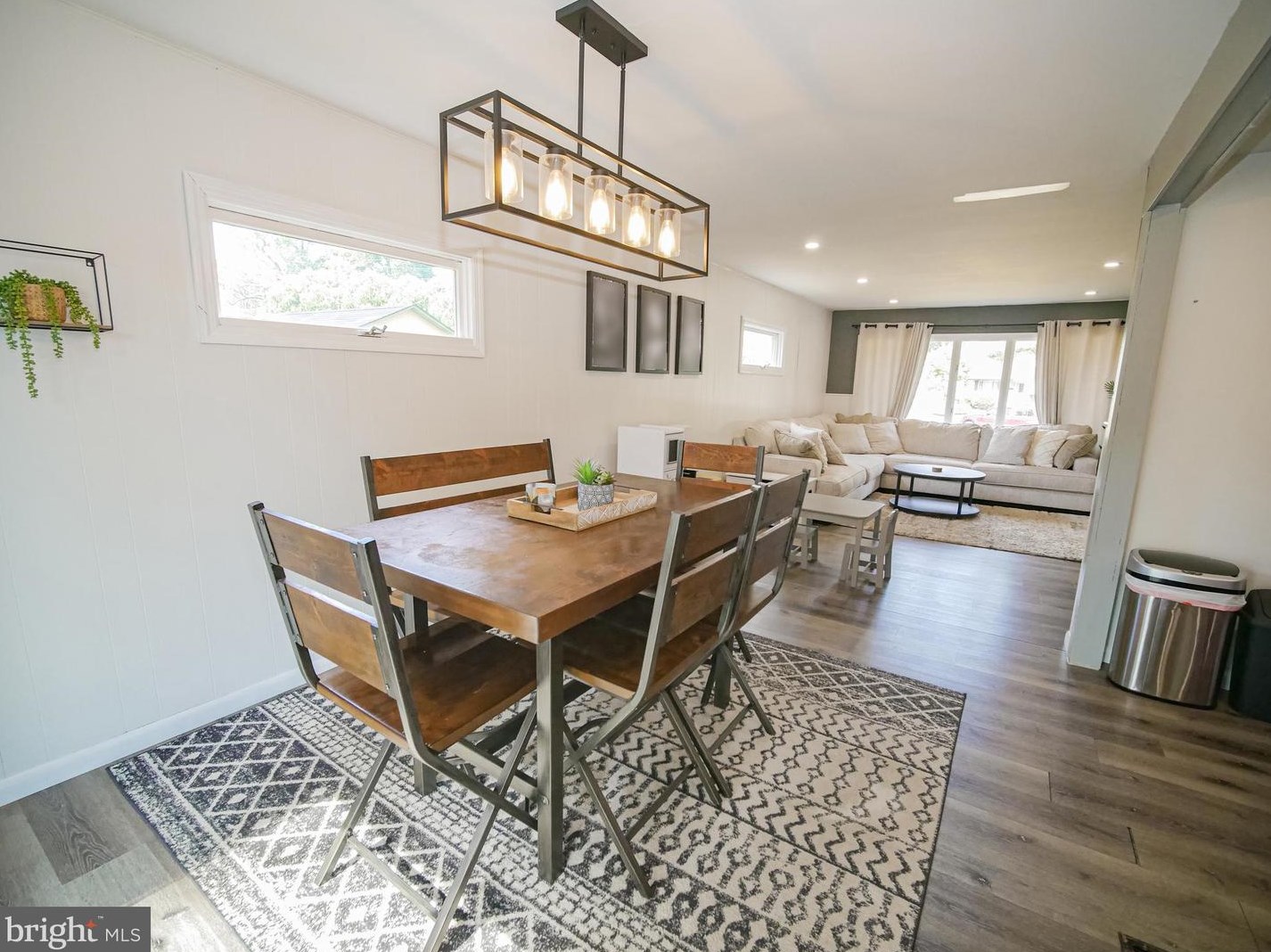 50 Holly Dr, West Deptford NJ  08096-3317 exterior