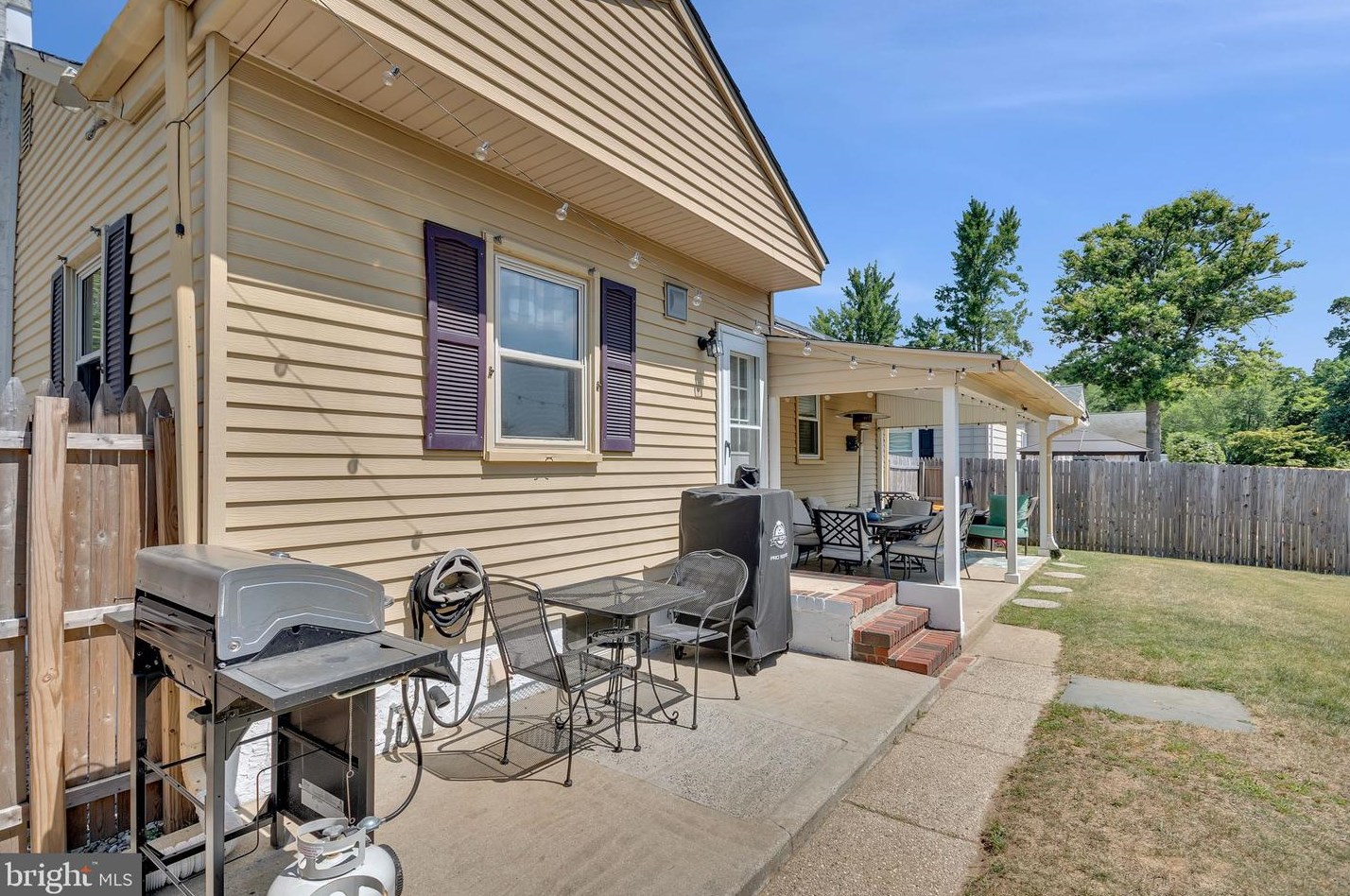 243 Evergreen Ave, West Deptford NJ  08051-1045 exterior