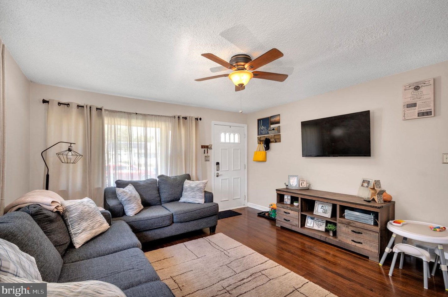 243 Evergreen Ave, West Deptford NJ  08051-1045 exterior