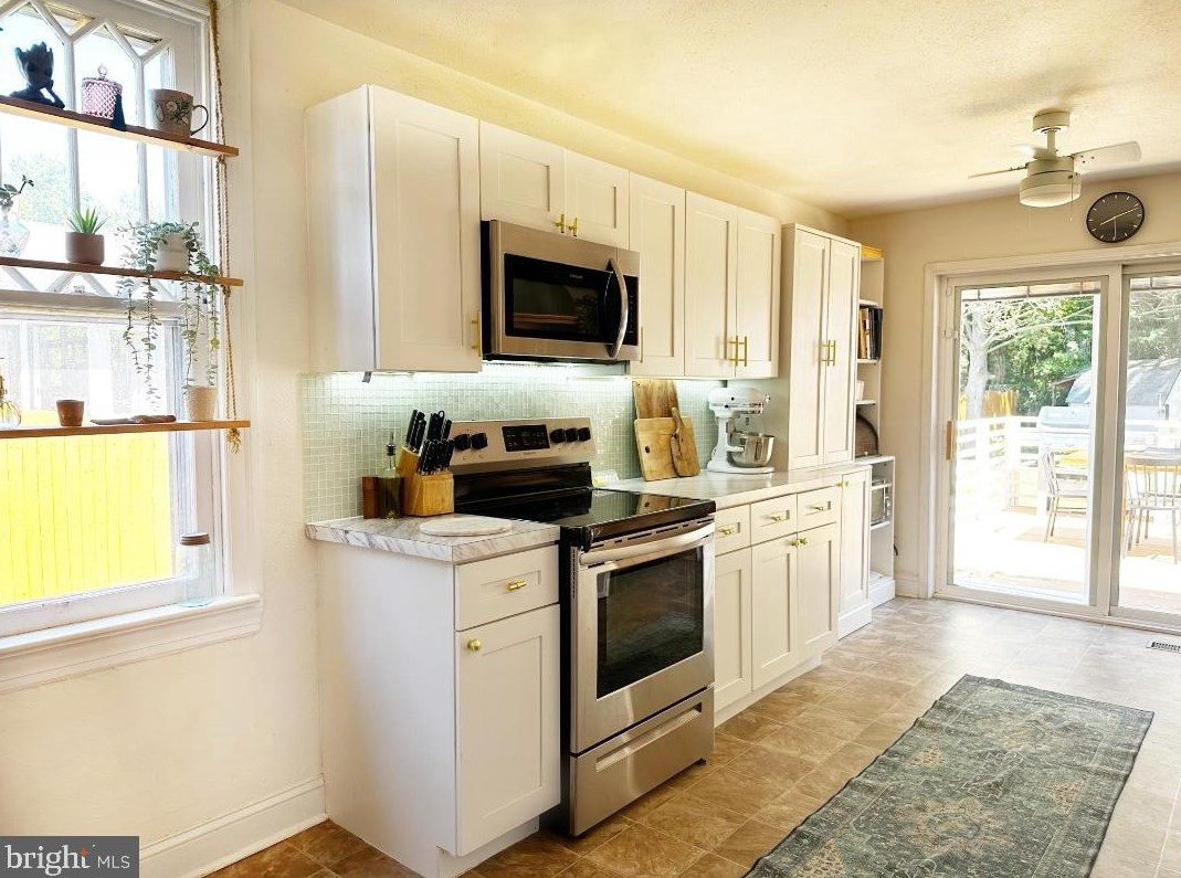 33 Walnut St, Clayton NJ  08312-1829 exterior