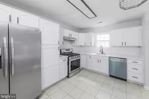 507 St Kitts Dr, Monroe Township, NJ 08094 - Photo 3