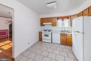 232 Fawn Meadows Dr, East Greenwich Township, NJ 08061 - Photo 7