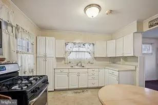 1111 Monmouth Rd, Woodbury, NJ 08096 - Photo 17