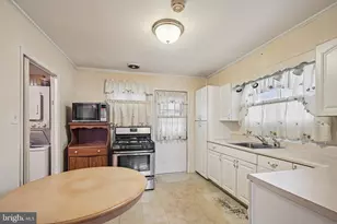 1111 Monmouth Rd, Woodbury, NJ 08096 - Photo 15