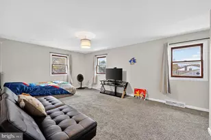 176 Columbia Ave, West Deptford, NJ 08086 - Photo 9