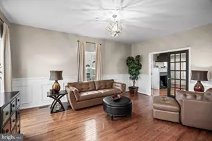 1430 Cranleigh Ln, Monroe Township, NJ 08094 - Photo 9