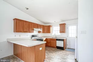 176 Trellis Ln, Sewell, NJ 08080 - Photo 9