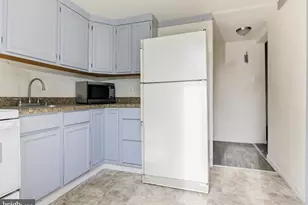 71 Main St, Logan Township, NJ 08014 - Photo 9