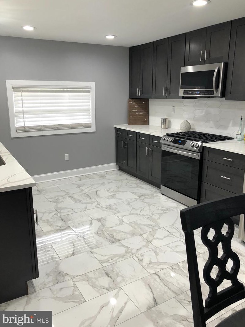374 Springfield Ave, Carneys Point Township NJ  08069-2907 exterior