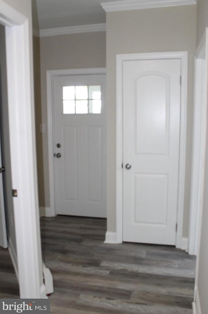 270 B St, Carneys Point Township NJ  08069-2324 exterior