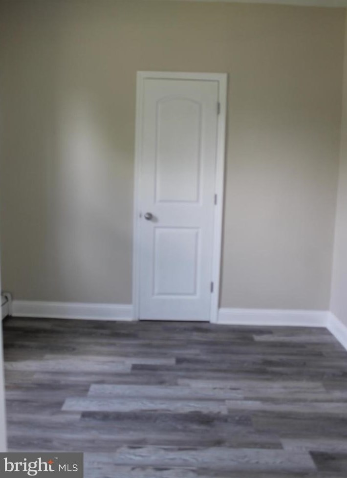 270 B St, Carneys Point Township NJ  08069-2324 exterior