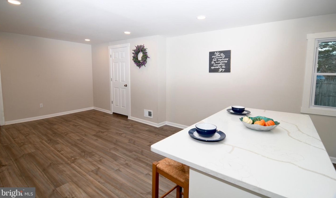 310 Broadway, Pennsville NJ  08070-1248 exterior