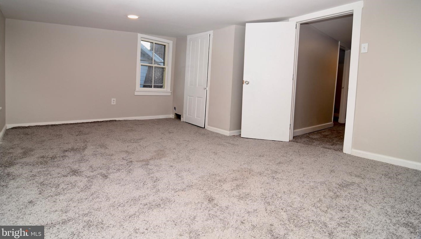 310 Broadway, Pennsville NJ  08070-1248 exterior