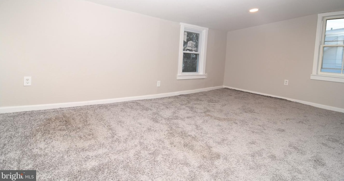 310 Broadway, Pennsville NJ  08070-1248 exterior