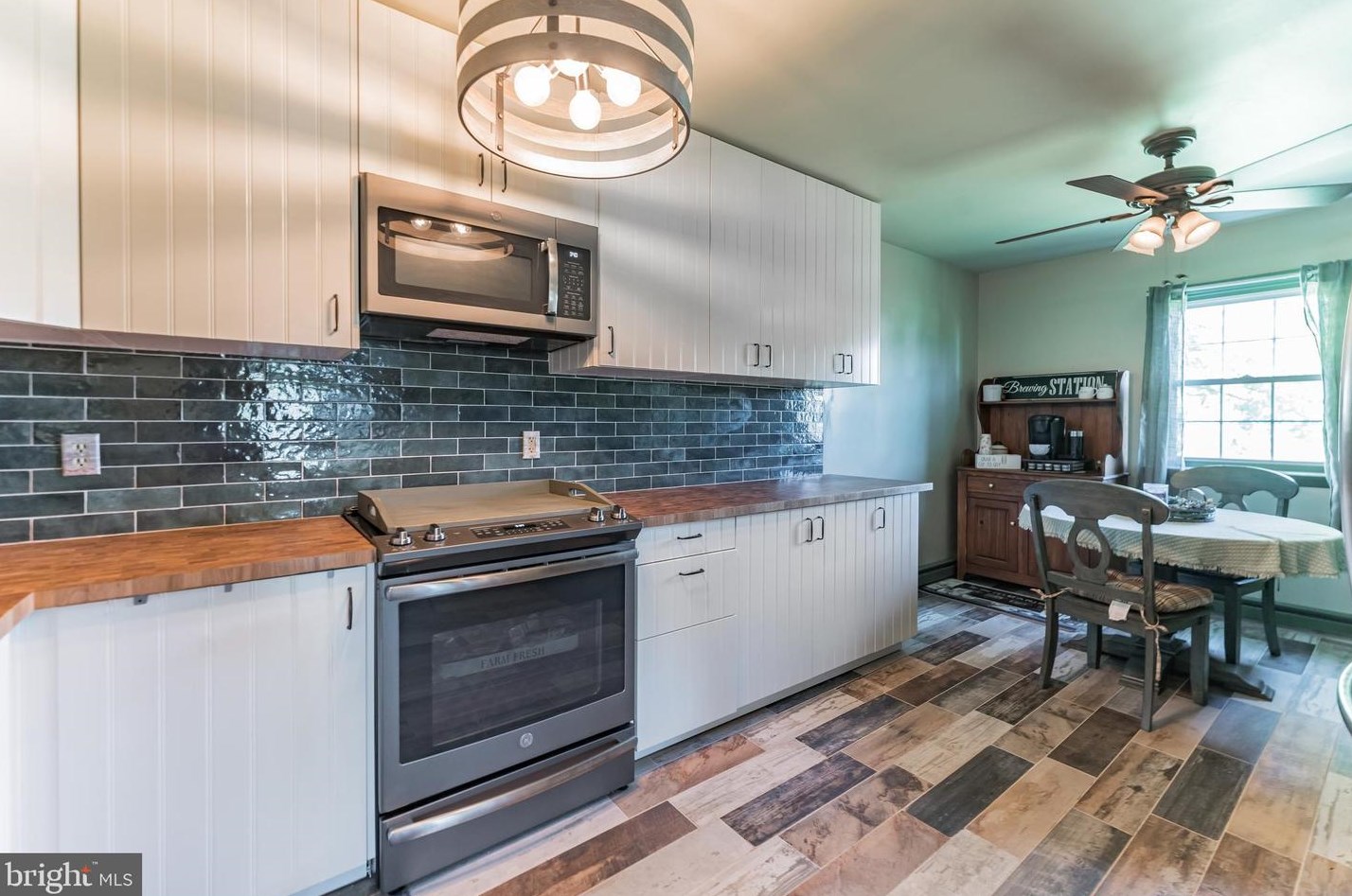 18 Ferry Rd, Pennsville NJ 08070-2059 exterior