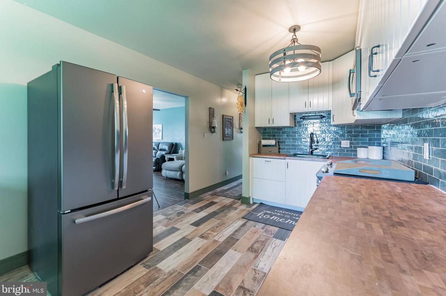 18 Ferry Rd, Pennsville NJ 08070-2059 exterior