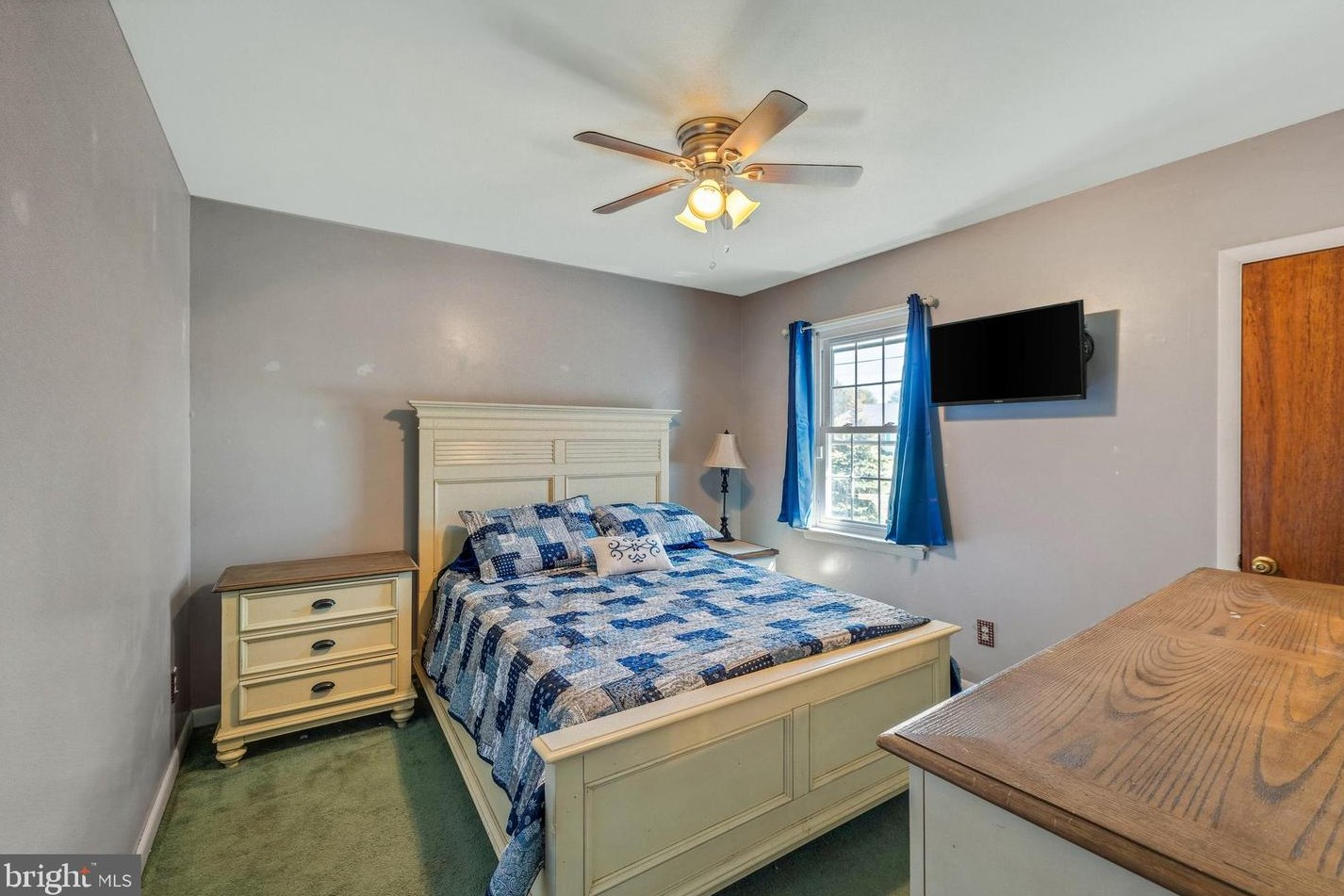 18 Ferry Rd, Pennsville NJ 08070-2059 exterior