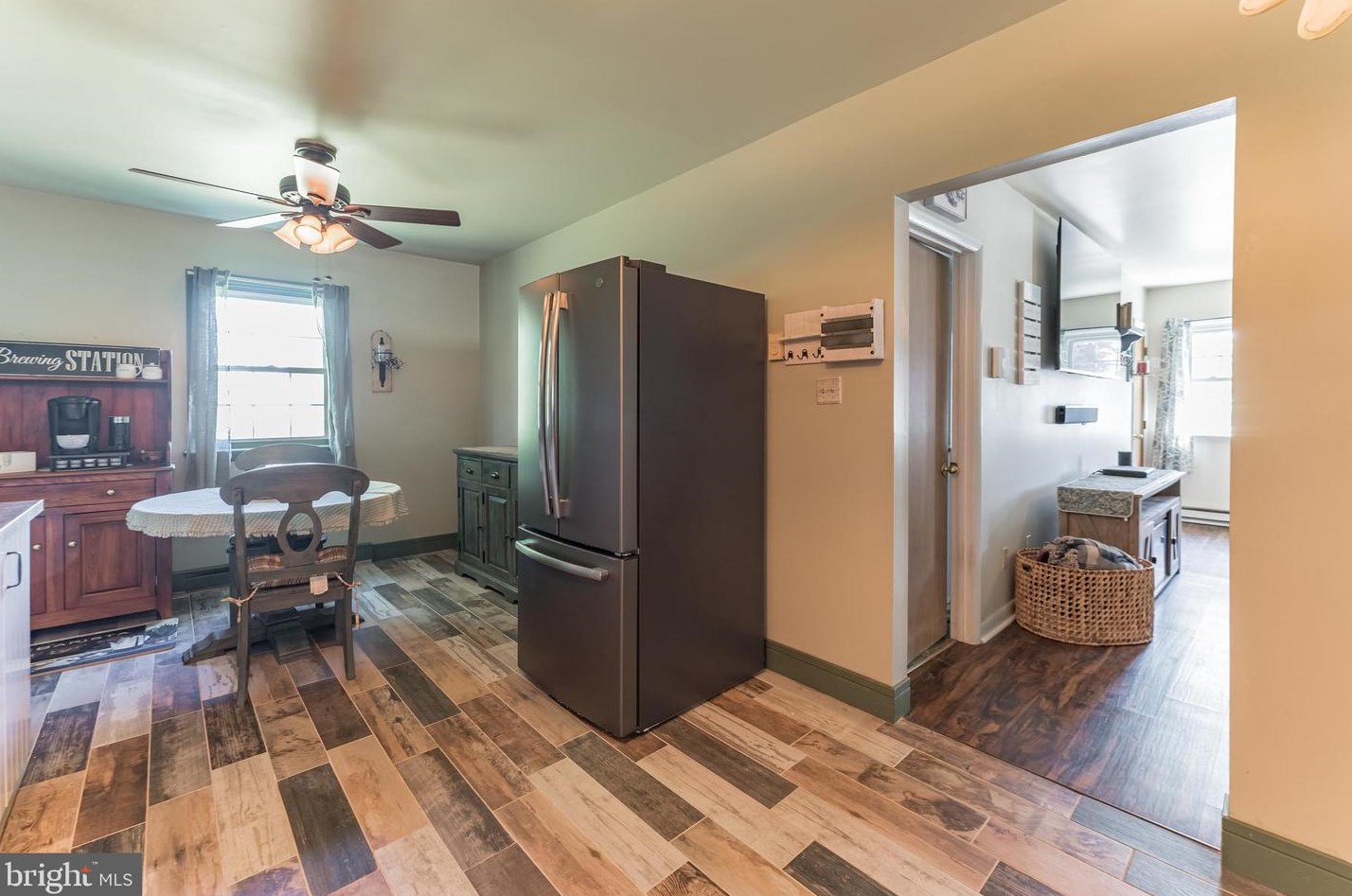 18 Ferry Rd, Pennsville NJ 08070-2059 exterior