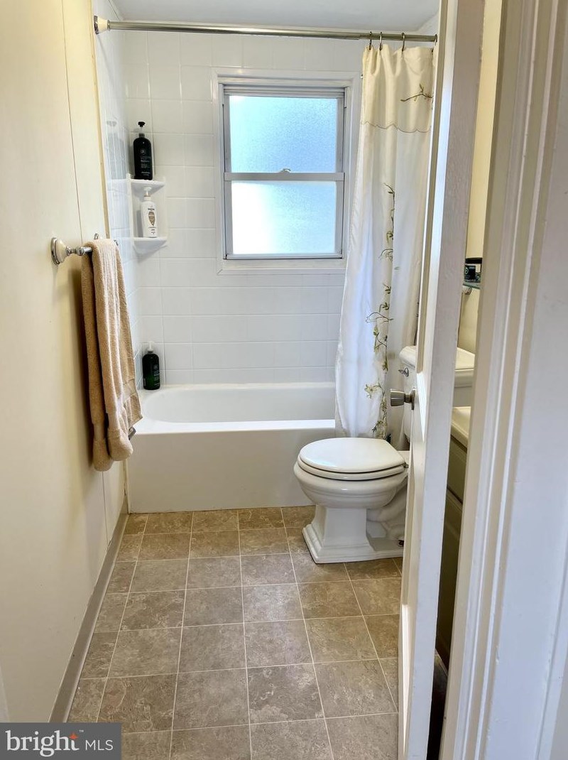 19 Harvard Rd, Pennsville NJ 08070-2974 exterior