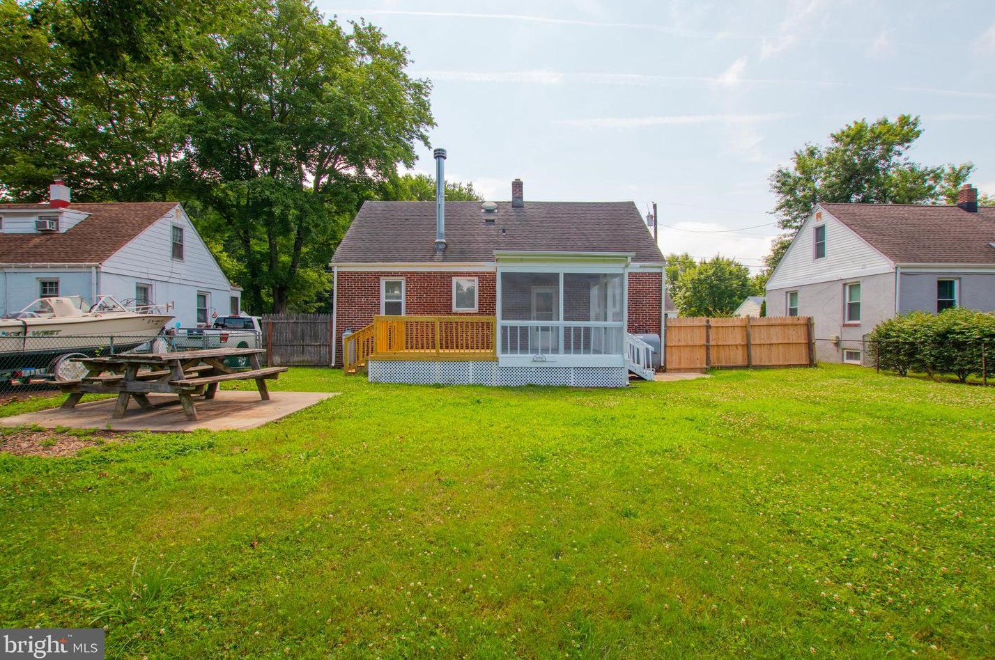 187 Crossland Ave, Salem NJ 08079-1612 exterior