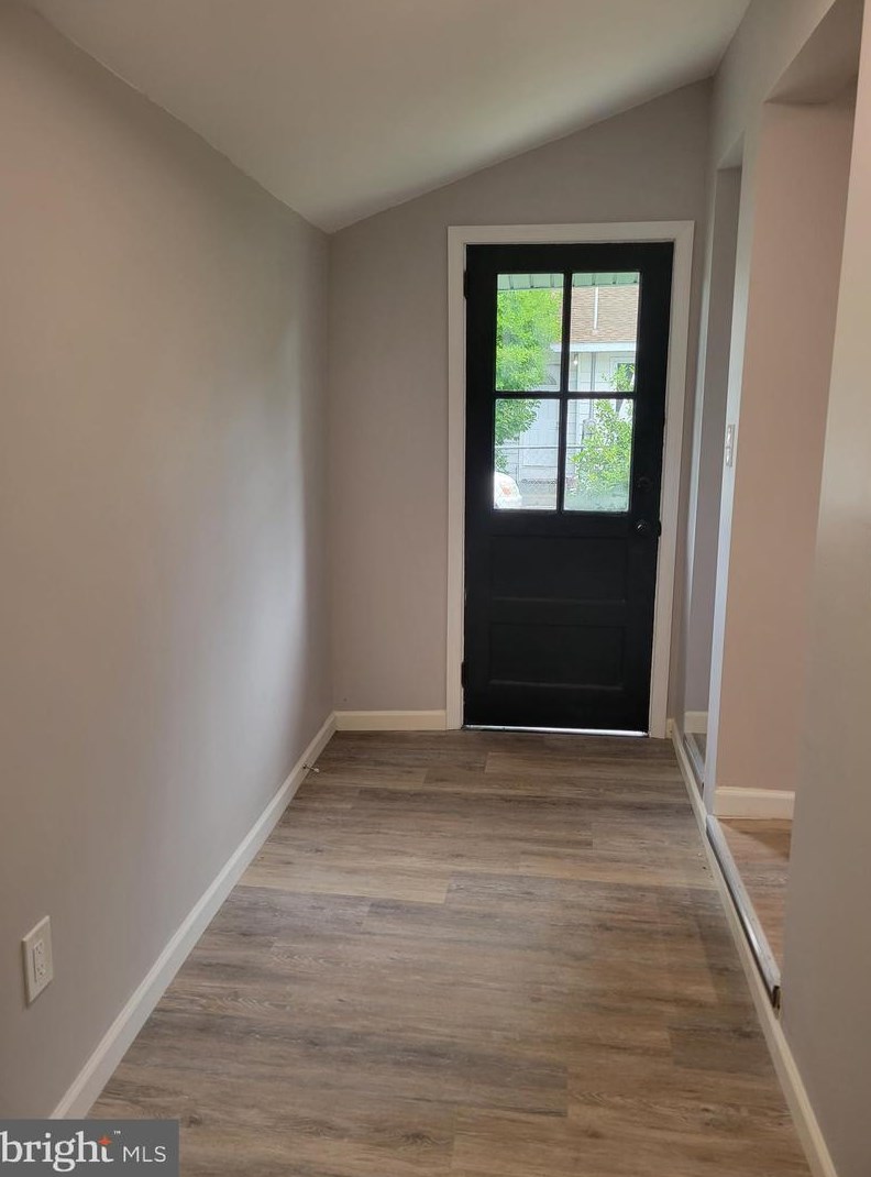 237 C St, Carneys Point Township NJ  08069-2103 exterior