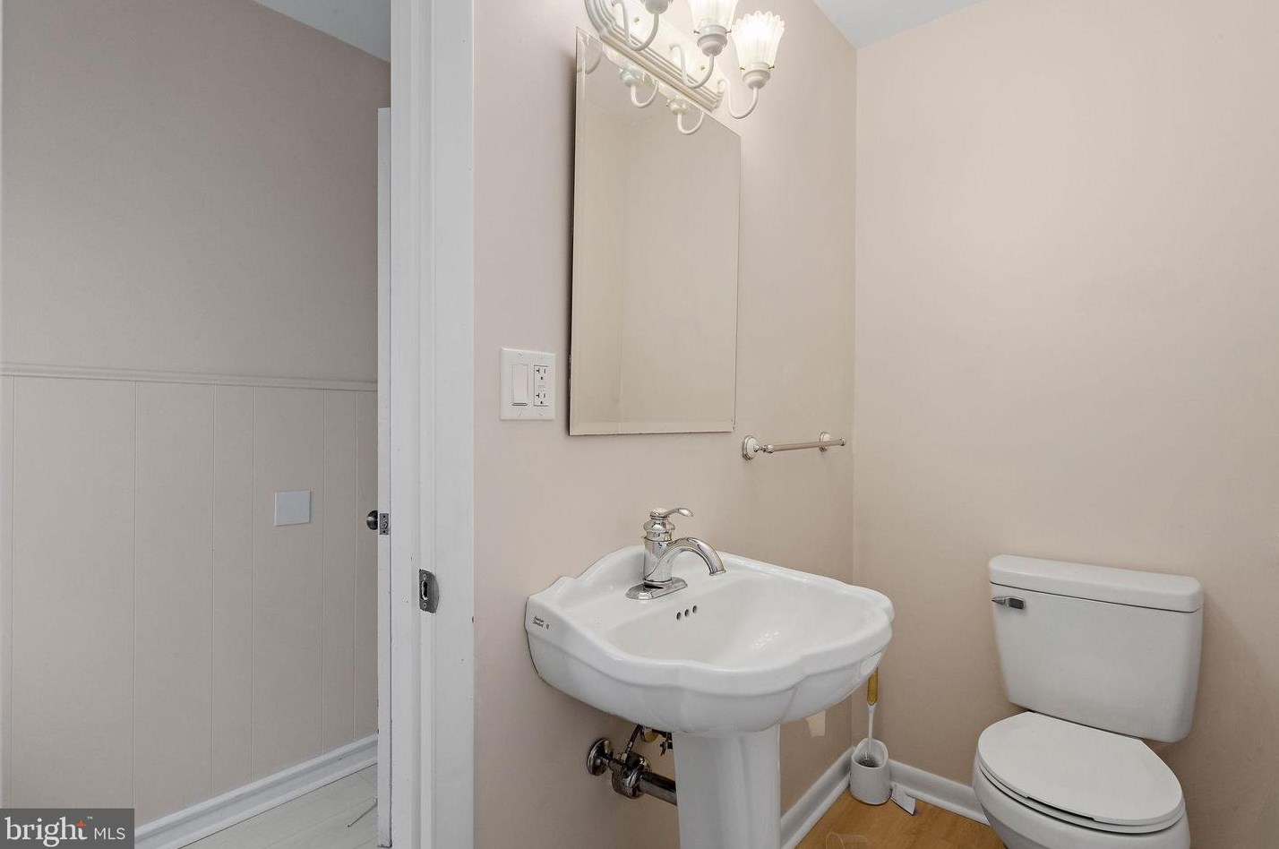 174 Morningside Dr, Pennsville NJ 08070-3046 exterior