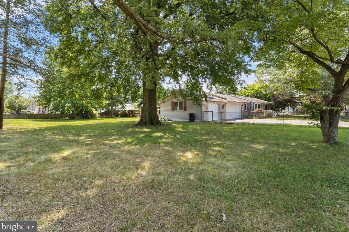 174 Morningside Dr, Pennsville NJ 08070-3046 exterior