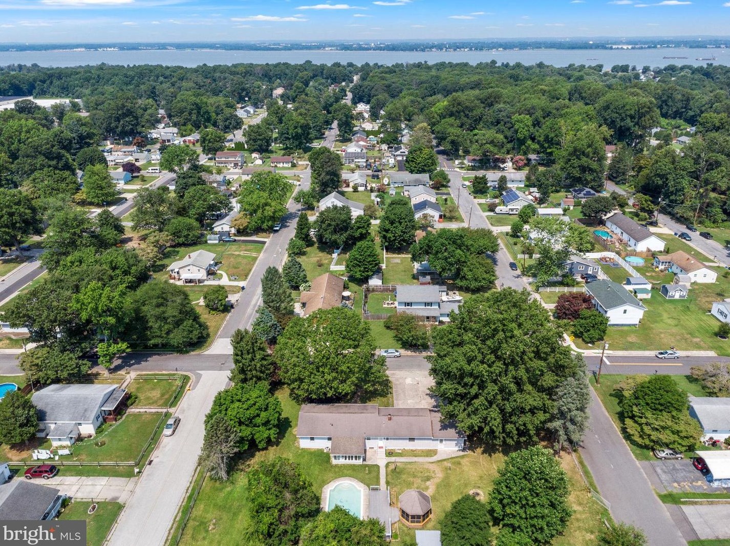 174 Morningside Dr, Pennsville NJ 08070-3046 exterior