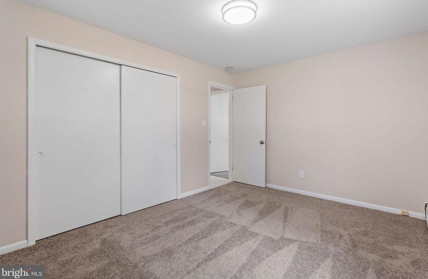 174 Morningside Dr, Pennsville NJ 08070-3046 exterior